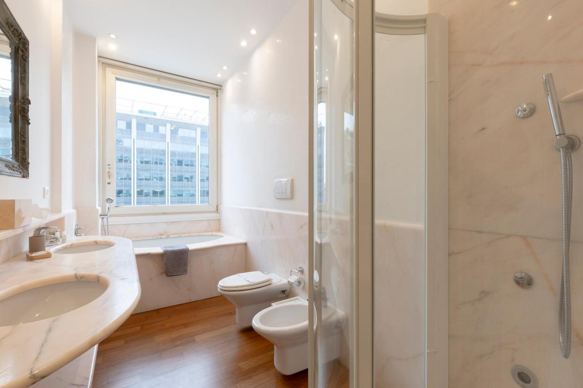 Vittore Rooms & Apartment Милано Екстериор снимка