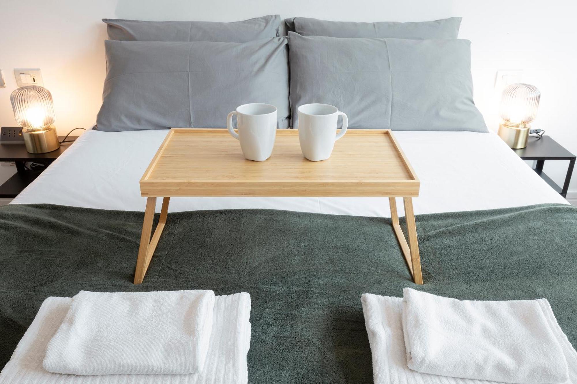 Vittore Rooms & Apartment Милано Екстериор снимка
